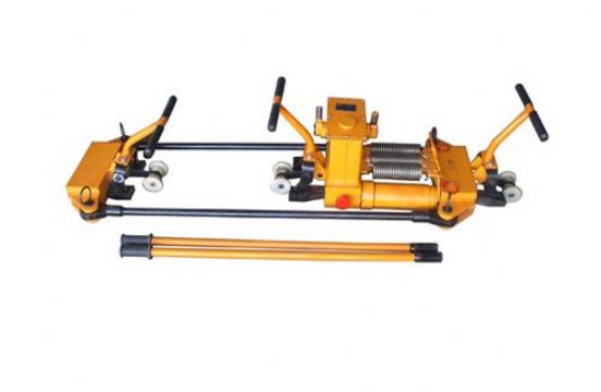 點擊查看詳細信息<br>標題：YTF-400Ⅱ型液壓軌縫調(diào)整器 閱讀次數(shù)：2177