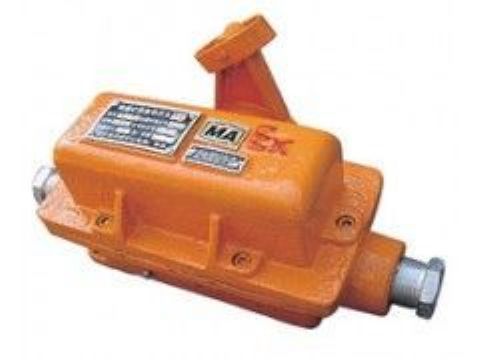 點(diǎn)擊查看詳細(xì)信息<br>標(biāo)題： KHJ-12／0.5型急停開關(guān) 閱讀次數(shù)：2499