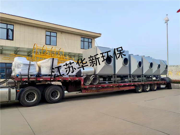 工廠裝車發(fā)貨照片